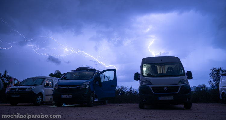 Dónde pernoctar con furgoneta camper en Cerdeña