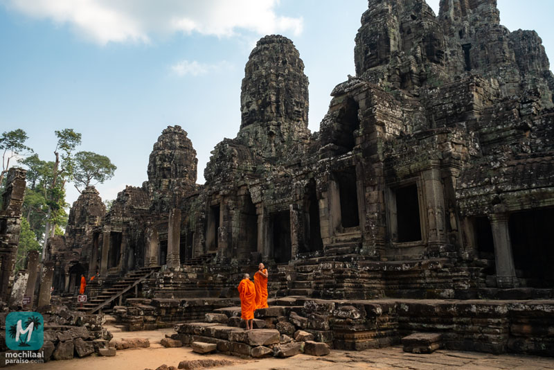 monjes-bayon-angkor