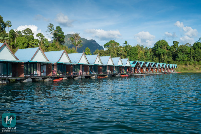 Noche en el lago de Khao Sok