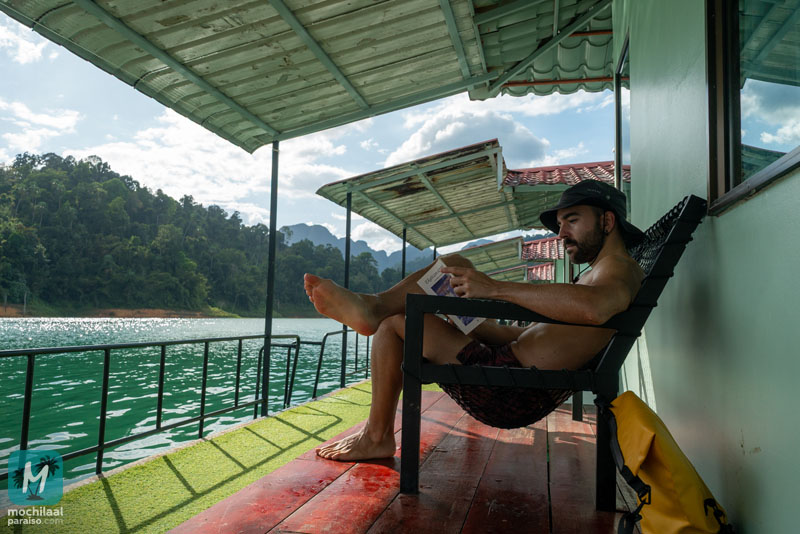 Noche en el lago de Khao Sok
