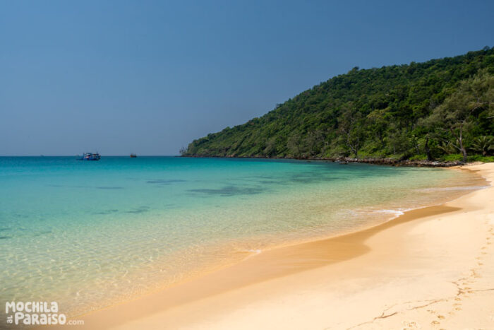 lazy-beach-koh-rong-sanloem