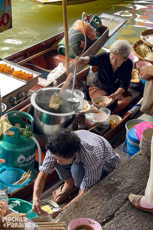 Tour al mercado flotante, mercado del tren y Ayutthaya